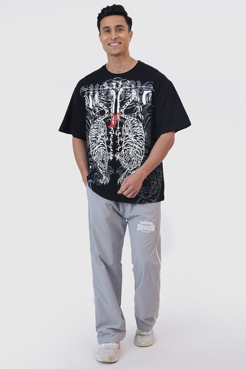 Twin Fangs Oversized T-shirt Black