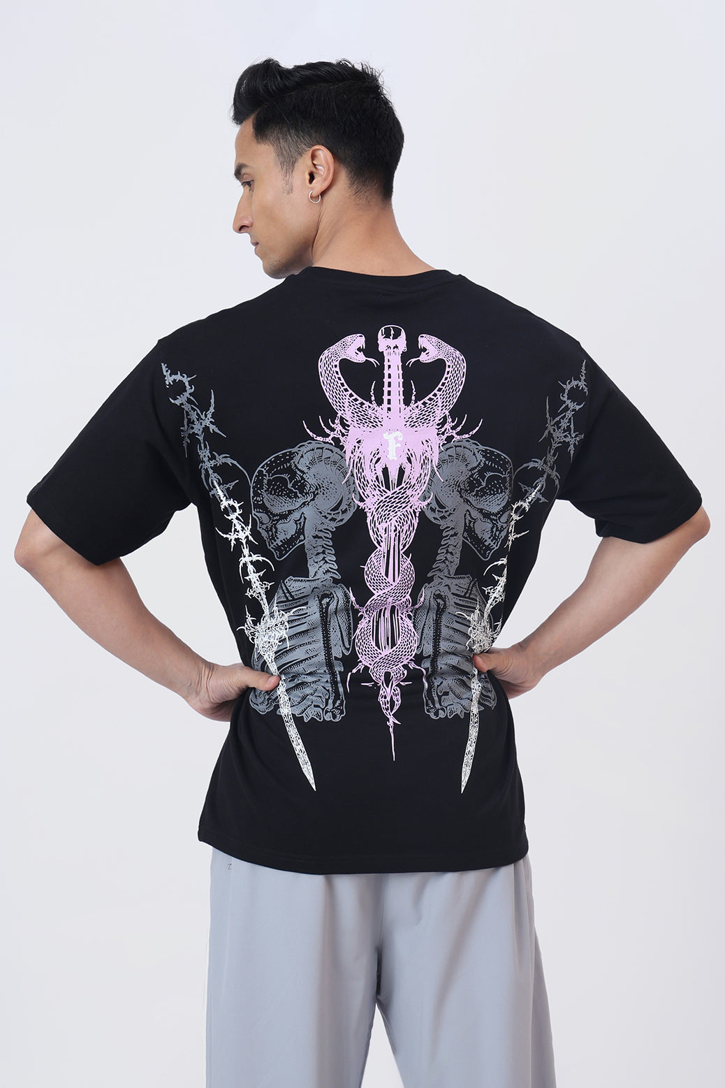 Twin Sword Oversized  T-shirt Black
