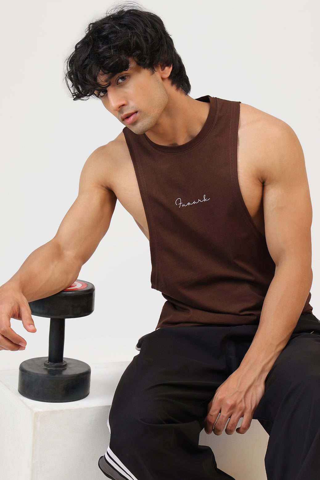 Fortis Deep Arm Tank Coffee