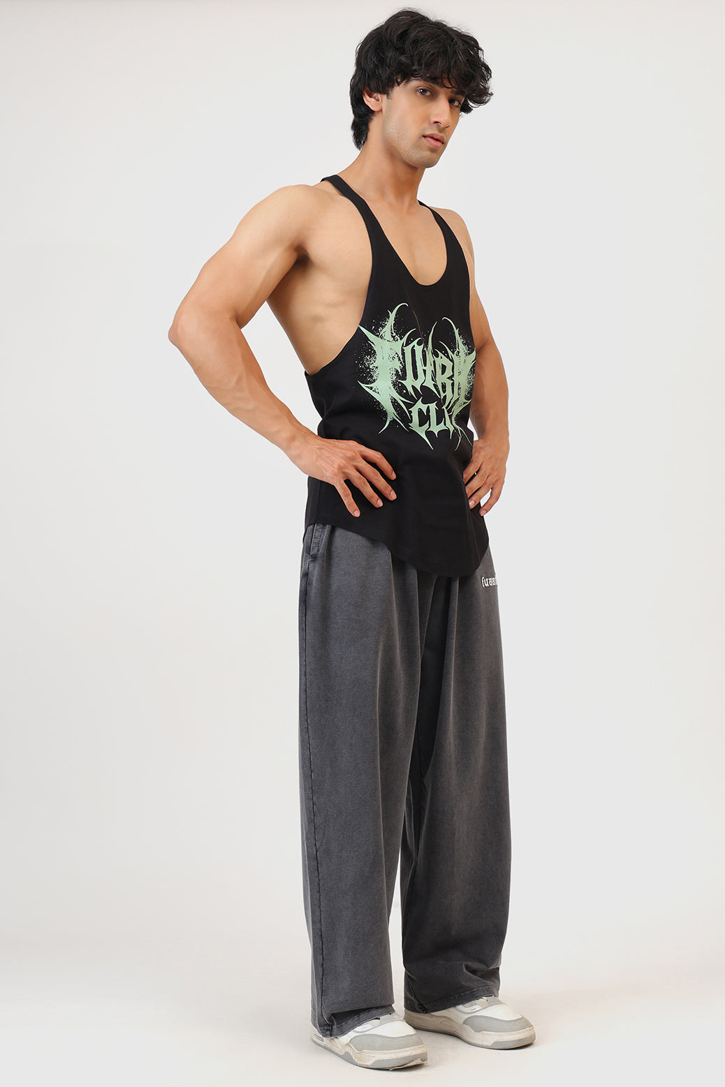 Revenge Stringer Black