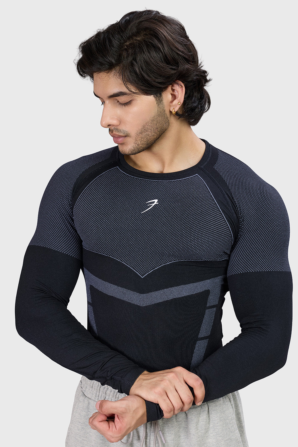 Alpha Seamless Fullsleeves T-shirt Black